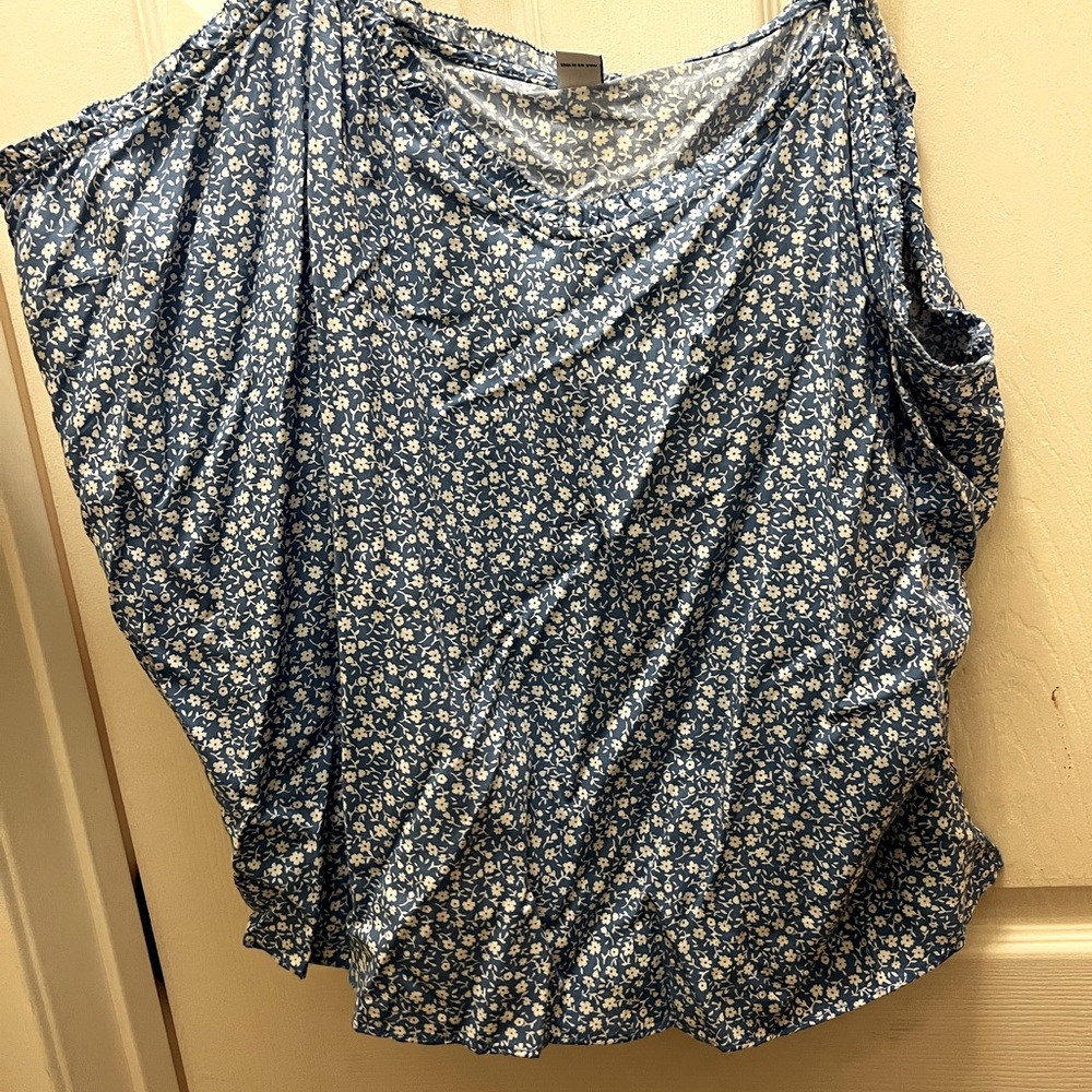 Blue floral tank top